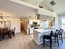 Lovely 3 Bed Condo Near Disney Quiet Community 3 Bedroom Condo by RedA