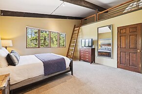 Miners Peak Residence 3 Bedroom Home by RedAwning