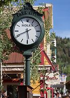 Edelweiss Mountain Dream! 2 Bedroom Condo by RedAwning