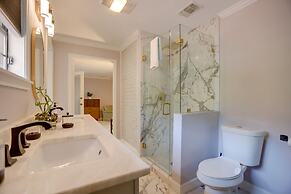 Poolside Oasis Near Medical Center & NRG Stadium!