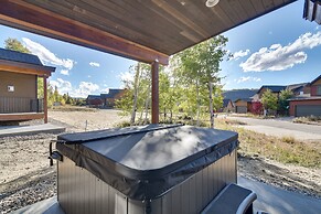In Granby Ranch Ski Resort: Sleek Home w/ Hot Tub!