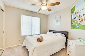 Family-friendly Peoria Home w/ Pool & Fire Pit!