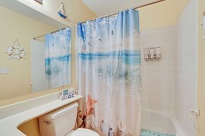 Family-friendly Peoria Home w/ Pool & Fire Pit!