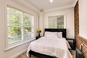 Chic Newark Vacation Rental: 3 Mi to Airport!