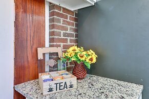 Chic Newark Vacation Rental: 3 Mi to Airport!