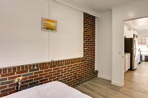 Chic Newark Vacation Rental: 3 Mi to Airport!