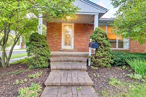 Royal Oak Home: 13 Mi to Downtown Detroit