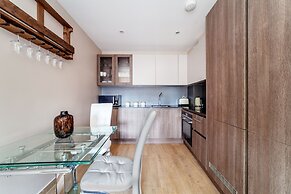 The Ravenscourt Park Collection