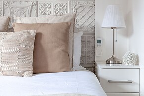 The Ravenscourt Park Collection