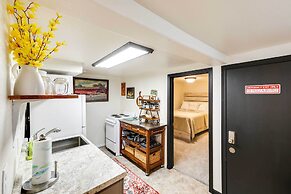 Centrally Located Apt Near Downtown Rapid City!