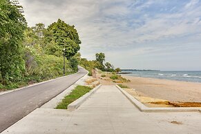Charming Racine Home - Walk to Lake Michigan!