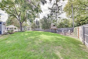 Charming Racine Home - Walk to Lake Michigan!