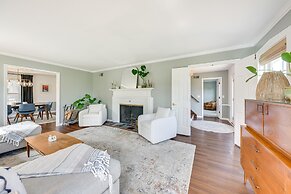 Charming Racine Home - Walk to Lake Michigan!