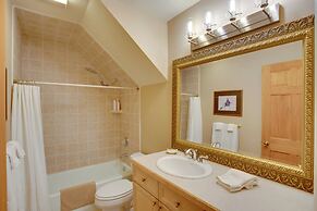 Avon Duplex ~ 6 Mi to Beaver Creek Resort!