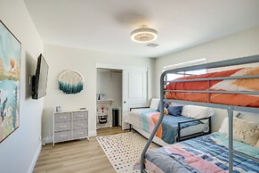 Topocks Premier Luxury Rental Home: 5 Mi to River