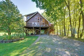 Riverfront West Virginia Cabin w/ Screened-in Deck