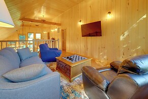 Riverfront West Virginia Cabin w/ Screened-in Deck