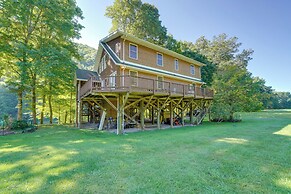 Riverfront West Virginia Cabin w/ Screened-in Deck