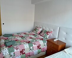 Amplio apartamento cerca FIRA y Centro