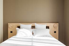 Hôtel Des Sept - Entrée autonome, réception en ligne - Encore Mieux