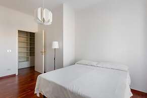 Modern Petroleum Apartment by Wonderful Italy