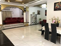 Welcome To Our Lovely 3-bed Apartment in Abidjan