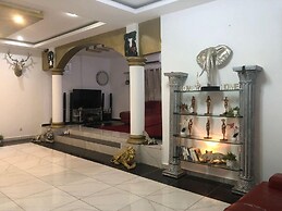 Welcome To Our Lovely 3-bed Apartment in Abidjan