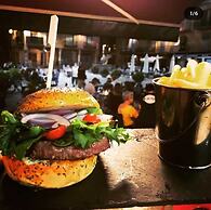 Meson El Kubano B & B