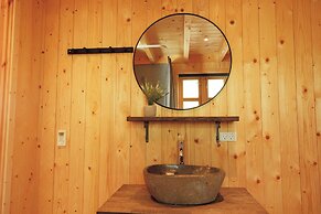 Múlafossur Cottages near Waterfall