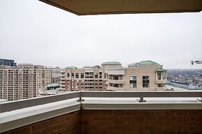 Spectacular Condo At Ballston With Gym