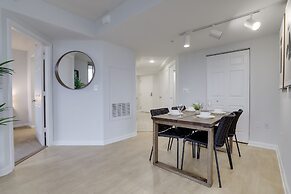 Spectacular Condo At Ballston With Gym