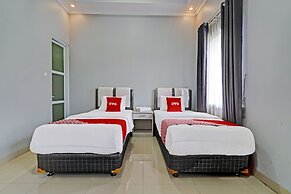 OYO 92023 Singgasana Cipelah Syariah