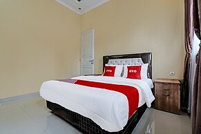 OYO 92023 Singgasana Cipelah Syariah