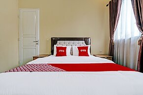 OYO 92023 Singgasana Cipelah Syariah