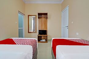 OYO 92023 Singgasana Cipelah Syariah