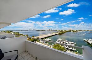 Waterfront One-Bedroom Apt