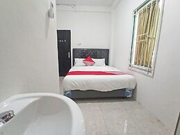 OYO 92079 Anaqi Homestay Syariah