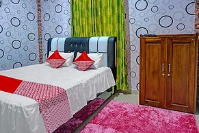 OYO 92079 Anaqi Homestay Syariah