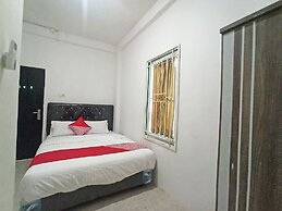 OYO 92079 Anaqi Homestay Syariah