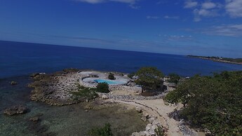 Coral Cove Wellness Resort