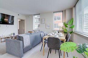 Cozy Condo Crystal City Rooftop