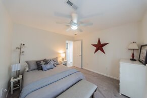 Lake-front Luxury 5bdrm on Kentucky Lake - JZ Vacation Rentals