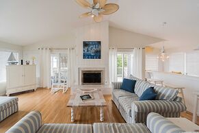 Lake-front Luxury 5bdrm on Kentucky Lake - JZ Vacation Rentals