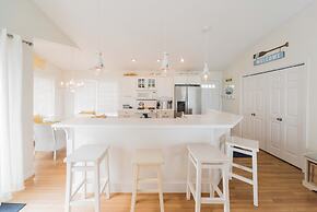 Lake-front Luxury 5bdrm on Kentucky Lake - JZ Vacation Rentals