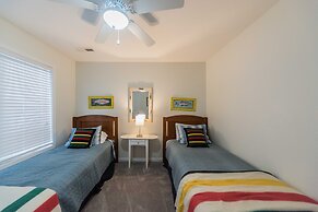 Lake-front Luxury 5bdrm on Kentucky Lake - JZ Vacation Rentals