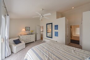 Lake-front Luxury 5bdrm on Kentucky Lake - JZ Vacation Rentals