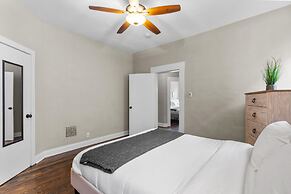 Designer Home in Shaw Right Side - JZ Vacation Rentals