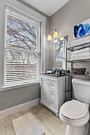 Designer Home in Shaw Right Side - JZ Vacation Rentals