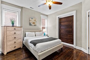 Designer Home in Shaw Right Side - JZ Vacation Rentals