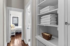 Designer Home in Shaw Right Side - JZ Vacation Rentals